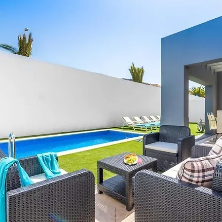 Playa De Fanabe Sleeps 8 Pool Air Con Wifi