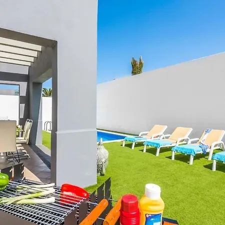 Playa De Fanabe Sleeps 8 Pool Air Con Wifi 别墅 *